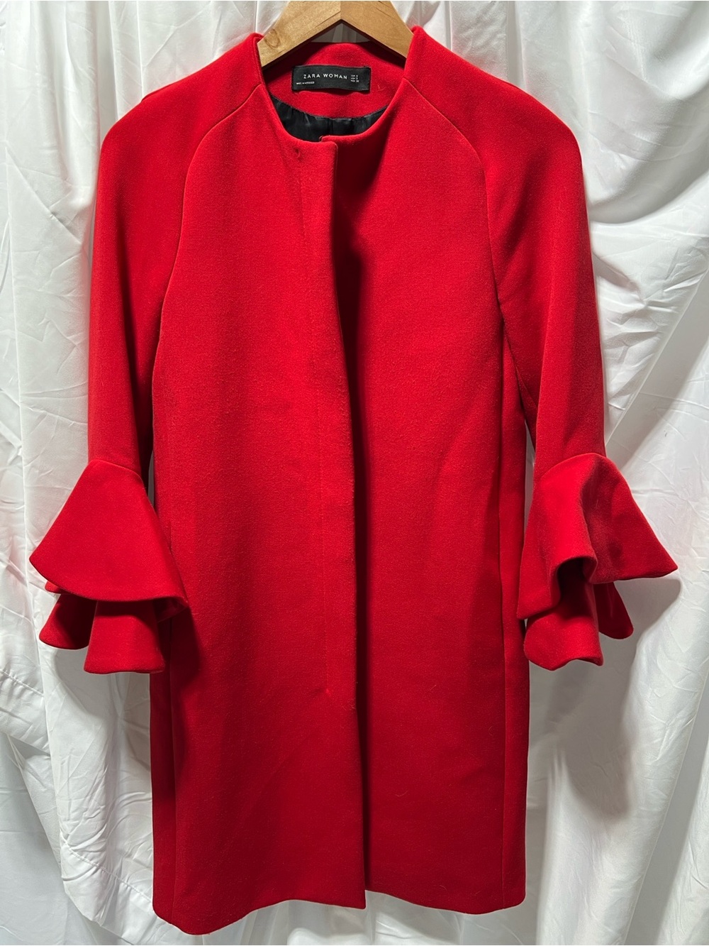 Zara Woman Red Long-Sleeve Ruffle-Cuff Dress